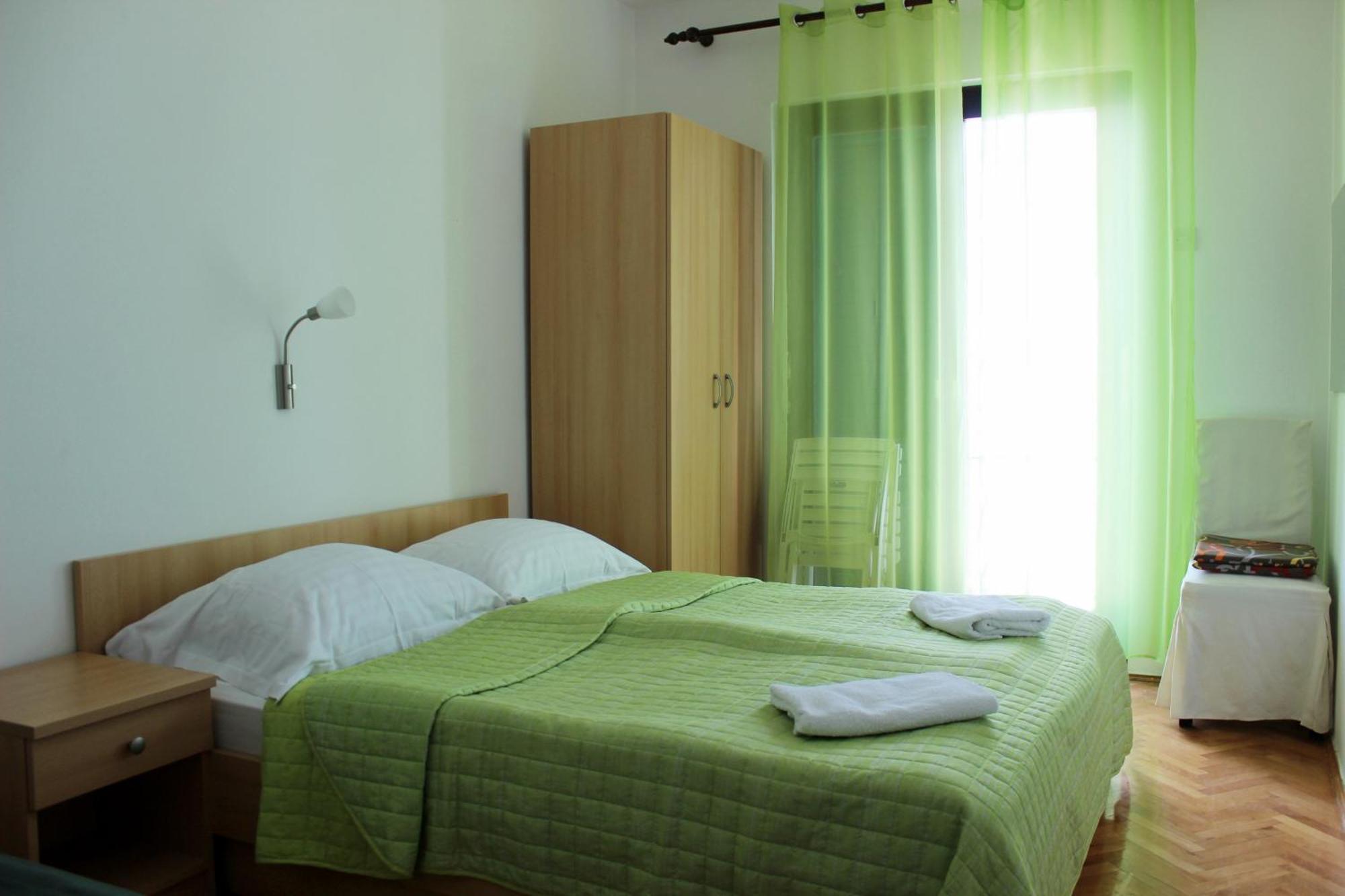 Apartments Pansion Franka Brist Exterior foto