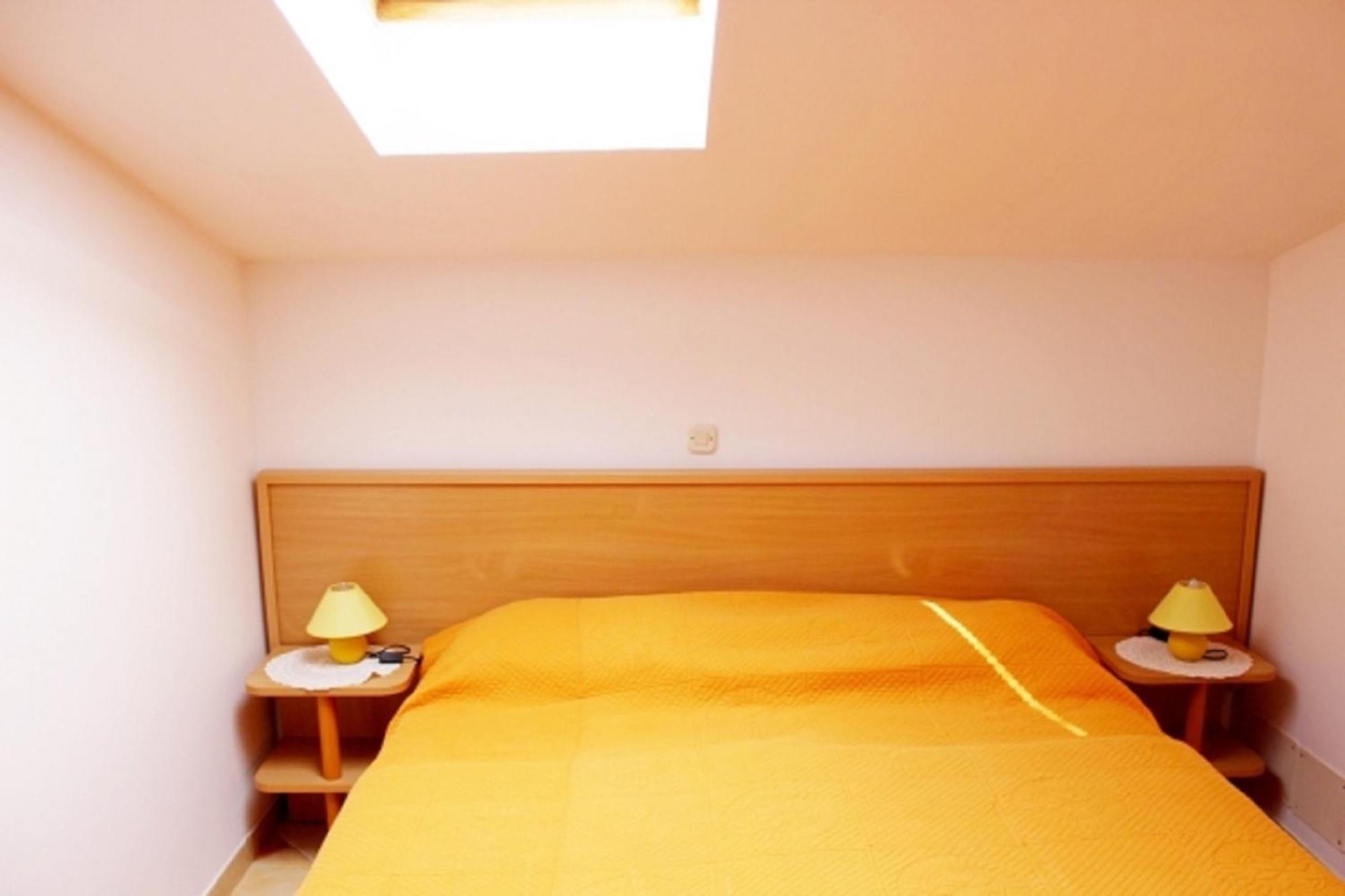 Apartments Pansion Franka Brist Exterior foto