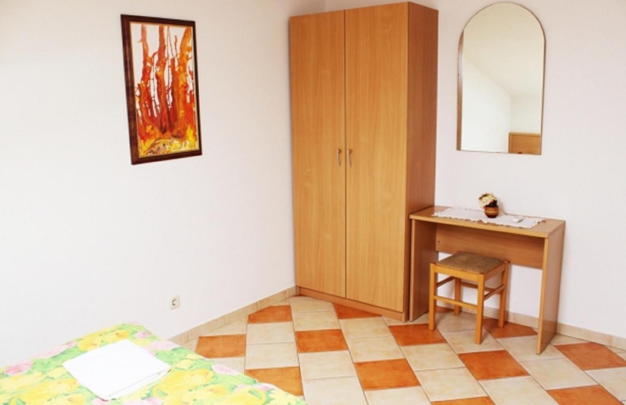 Apartments Pansion Franka Brist Exterior foto