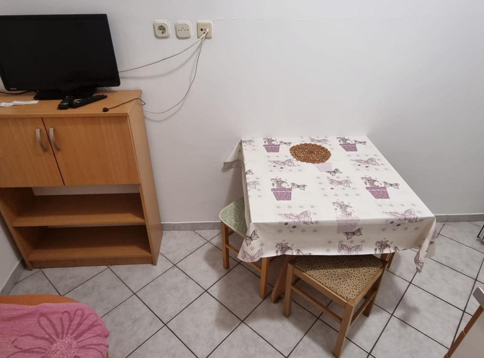 Apartments Pansion Franka Brist Exterior foto