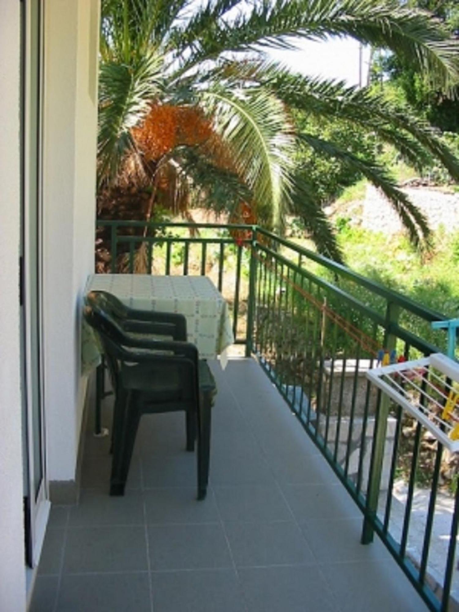 Apartments Pansion Franka Brist Exterior foto
