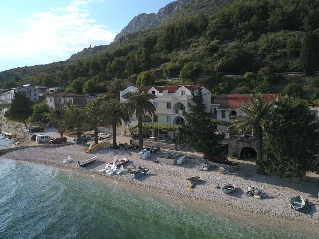 Apartments Pansion Franka Brist Exterior foto
