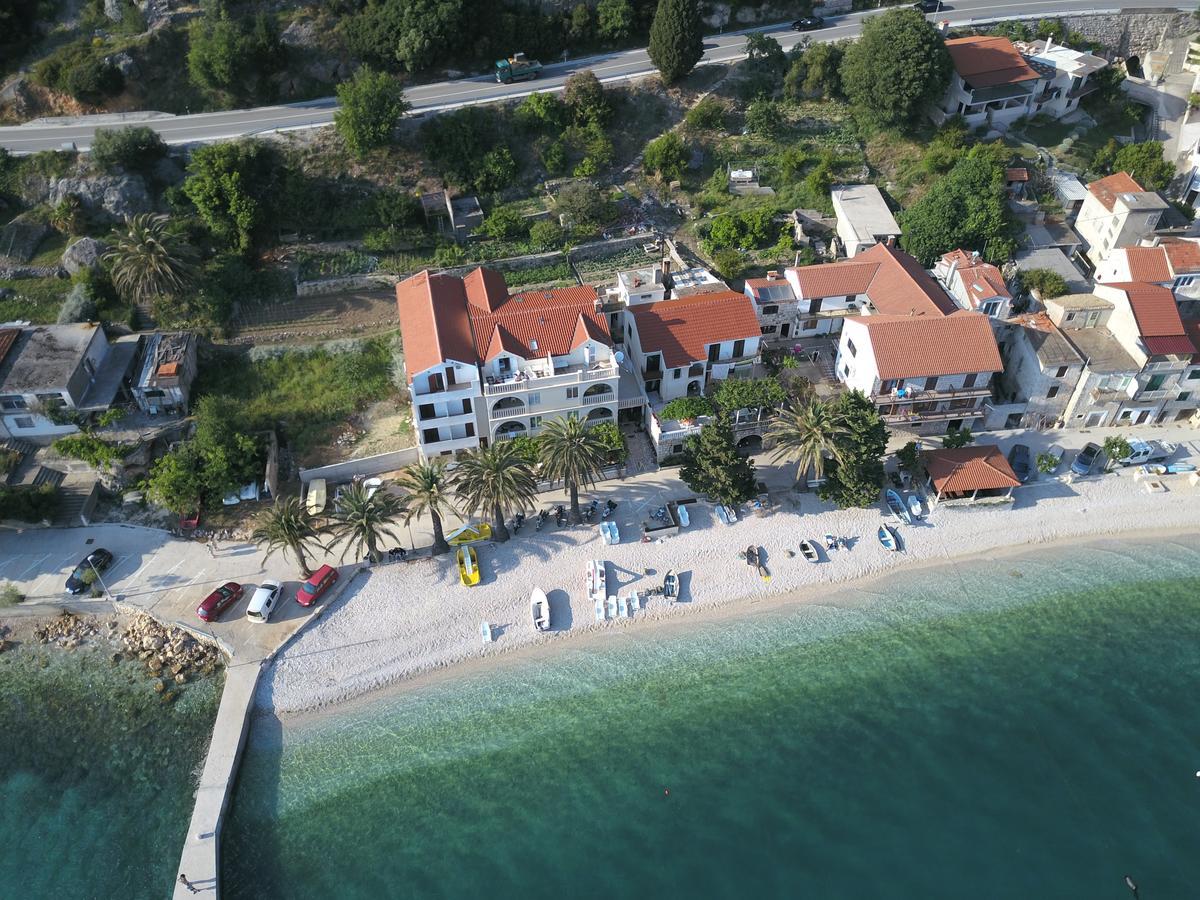 Apartments Pansion Franka Brist Exterior foto